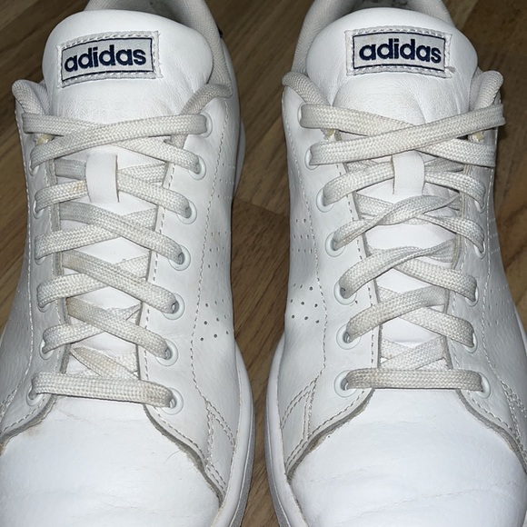 Adidas Sneaker ~ White ~ 8 - Picture 3 of 6